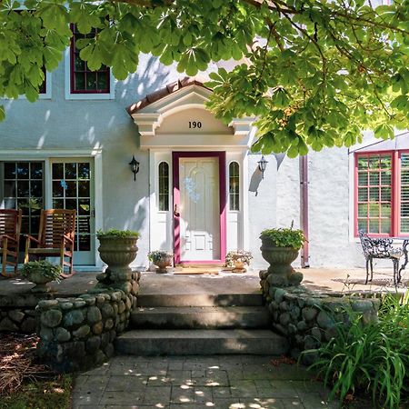 The Villa Bed And Breakfast Westerly Exteriör bild