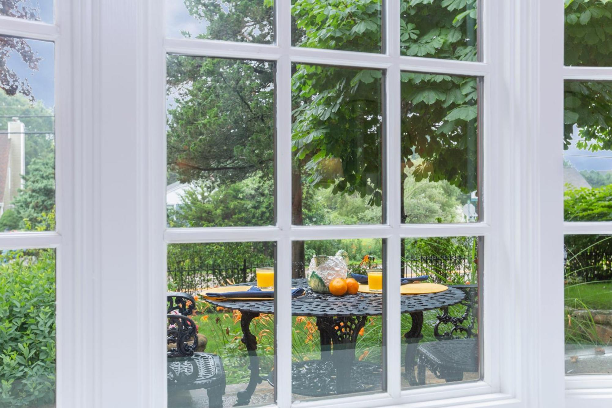 The Villa Bed And Breakfast Westerly Exteriör bild